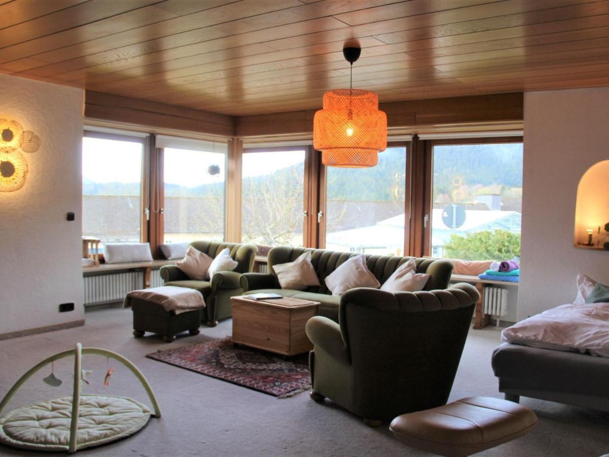 Grosse Wohnung Mit Balkon Sulzbergblick In Alpirsbach Exterior photo